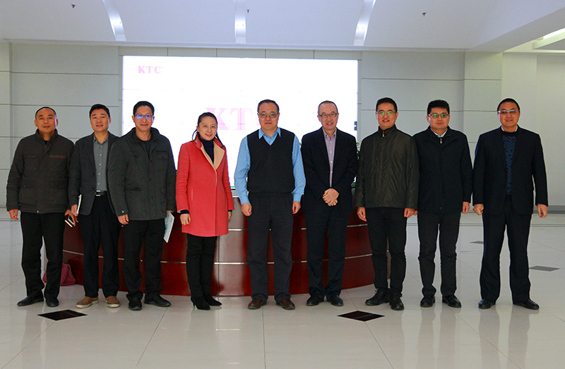 龙岗区政协主席、党组书记吴书坤同志一行莅临6686体育公司调研