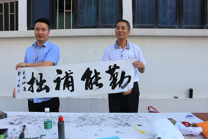 6686体育公司成功举办第一届“关爱生命，奉献爱心”无偿献血活动